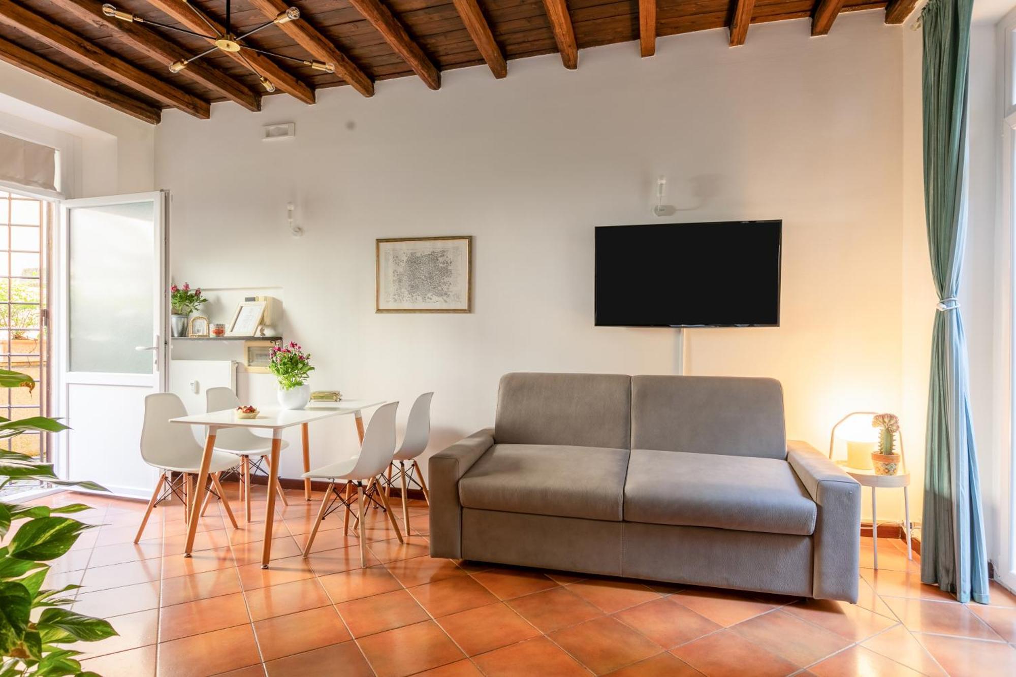 Quiet Trevi Fountain Apartment With Patio And Backyard Rom Exteriör bild
